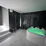 Lägenhet Le Porte Luxury Aosta