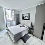 Lägenhet Le Porte Luxury